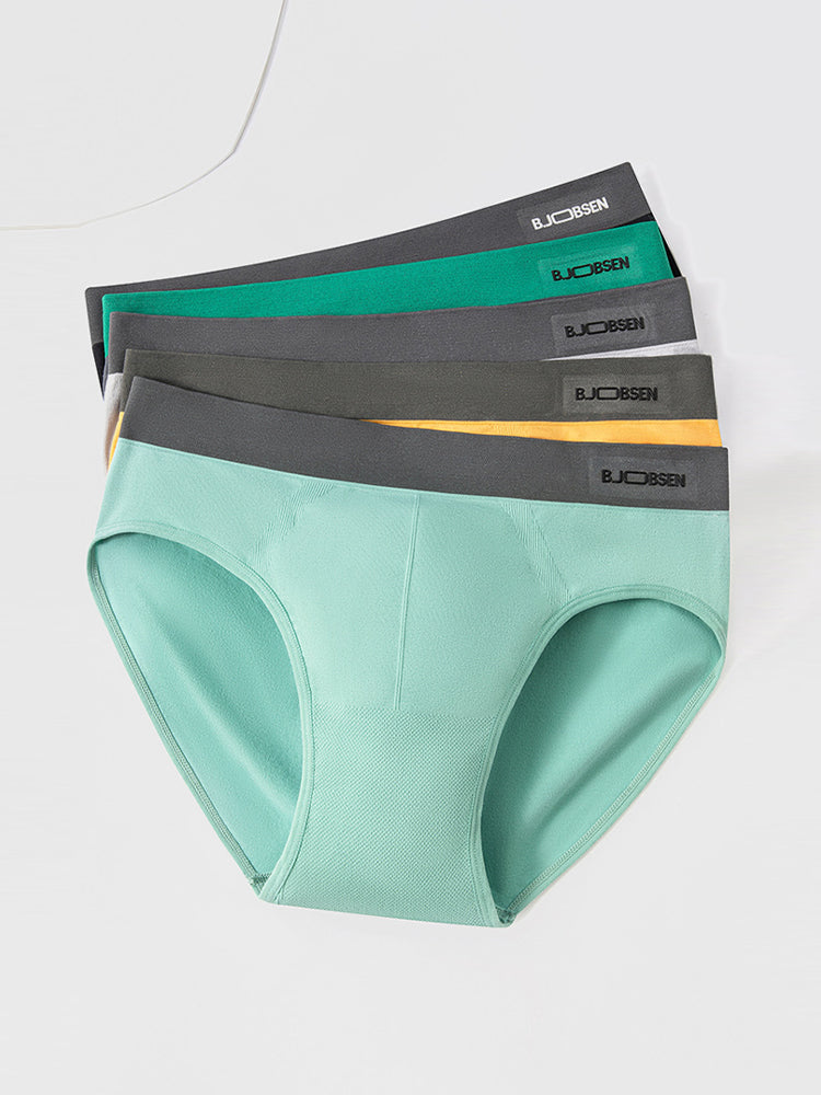 3 Pack Men's Seamless Comfort Anti-Chafing Full Coverage Briefs | dmunderwear detail image 14