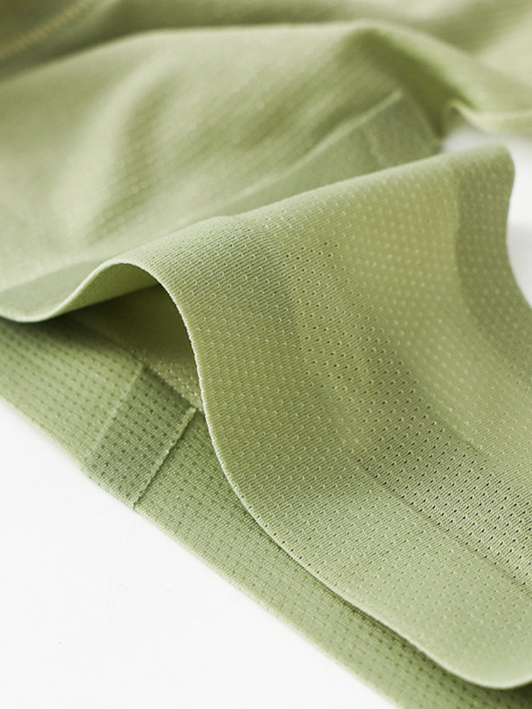 3 Pack Men's Solid Color Seamless Comfort Quick-Dry Breathable Thongs | dmunderwear detail image 19