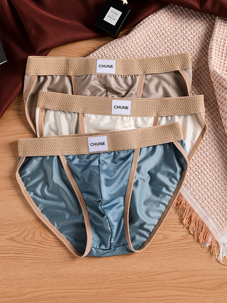 4 Pack Men's Seamless Anti-Odor Stay-Put Fit Cooling Airflow Bikinis | dmunderwear detail image 4