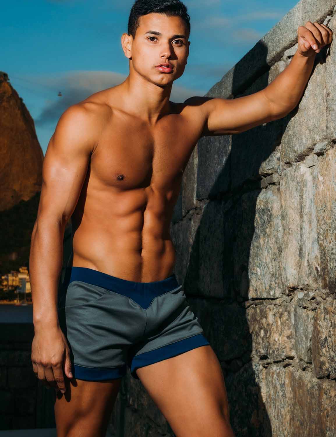 Curvy-Cut Shorts 220603 | dmunderwear detail image 3