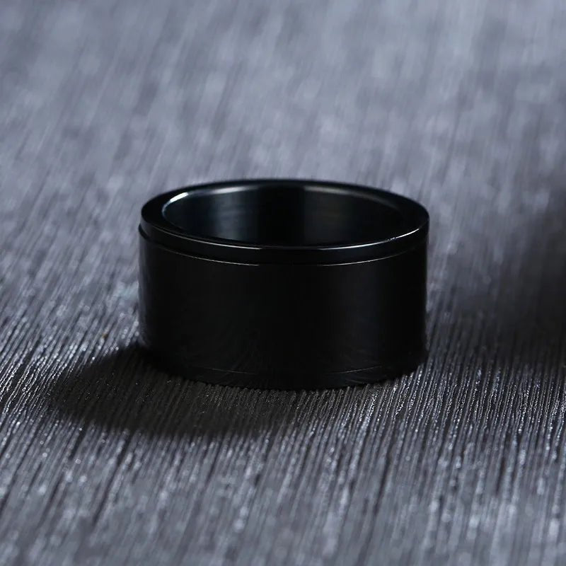 Love Pride Spinner Ring | dmunderwear detail image 4