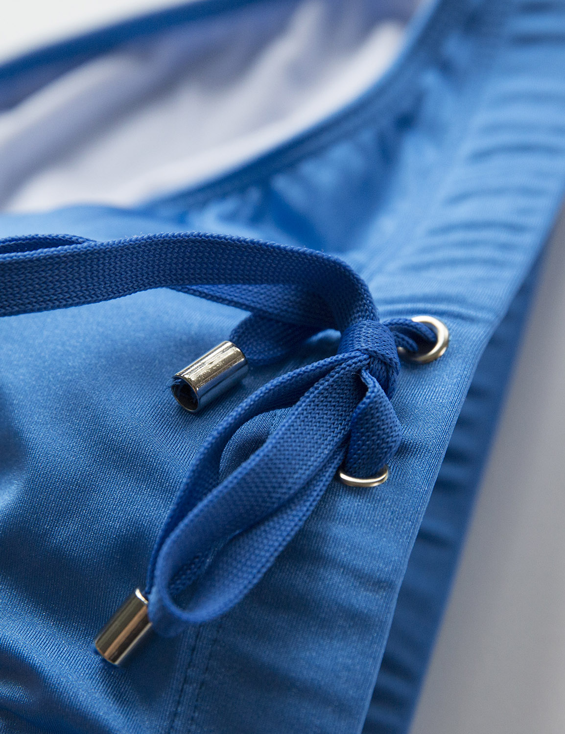 Low Rise Bikini Swimwear with Cup Pad S322 | dmunderwear detail image 10