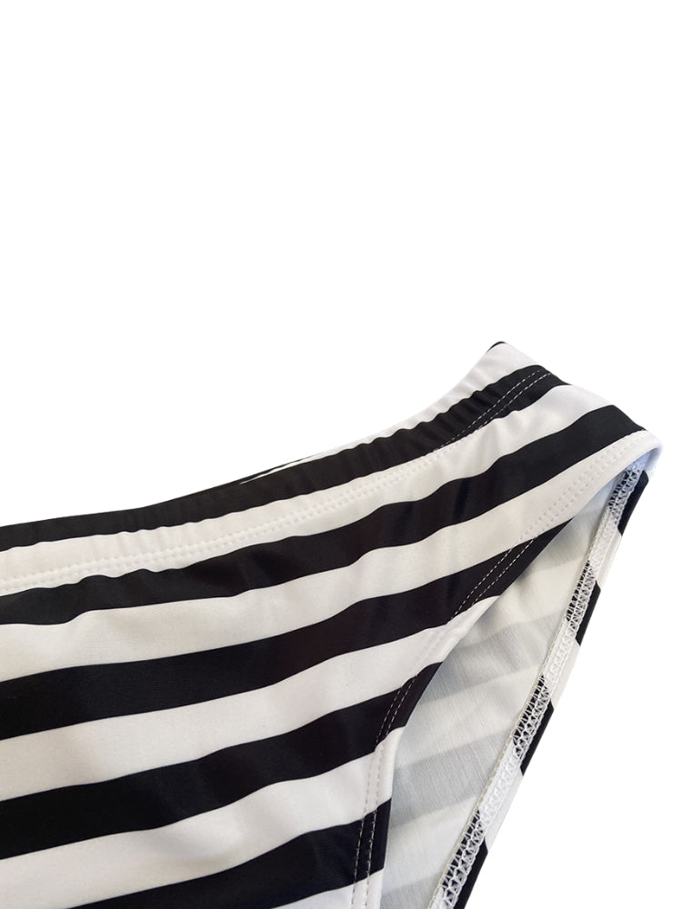 Men's Bold Prints Antibacterial Low-Rise Swim Briefs | dmunderwear detail image 12