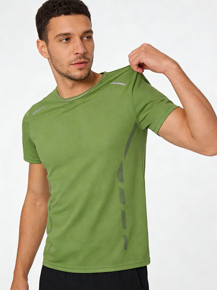 Men's Quick-Dry Active Relaxed Fit Workout Ready Skin-Friendly T-Shirt | dmunderwear detail image 3