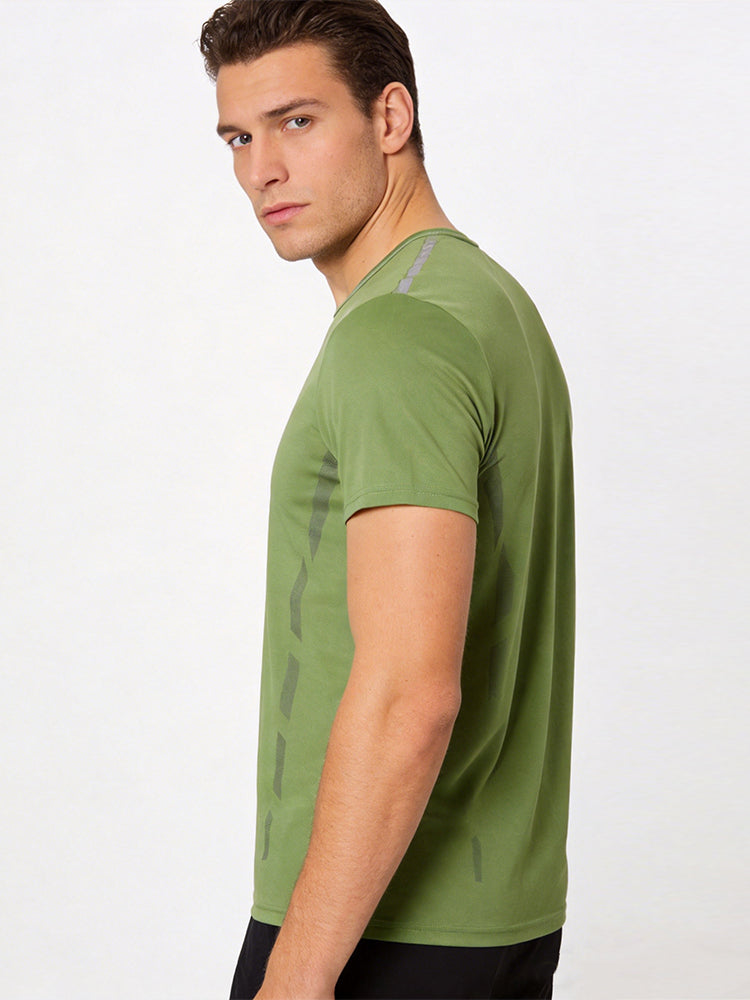 Men's Quick-Dry Active Relaxed Fit Workout Ready Skin-Friendly T-Shirt | dmunderwear detail image 4