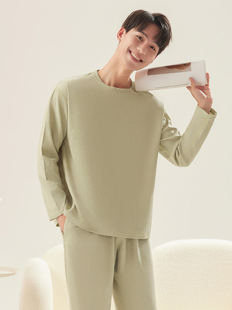 Men's Seamless Comfort Snug-Fit Second-Skin Solid Color Lounge & Sleepwear | dmunderwear