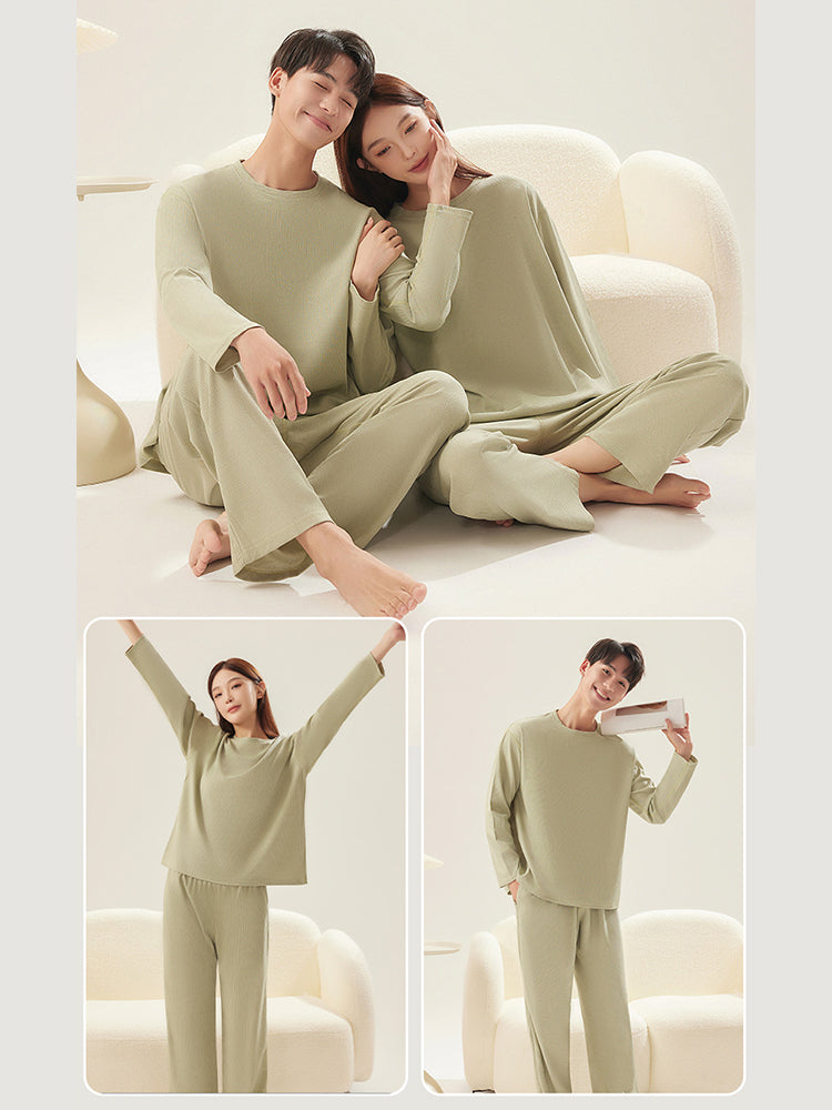 Men's Seamless Comfort Snug-Fit Second-Skin Solid Color Lounge & Sleepwear | dmunderwear detail image 13