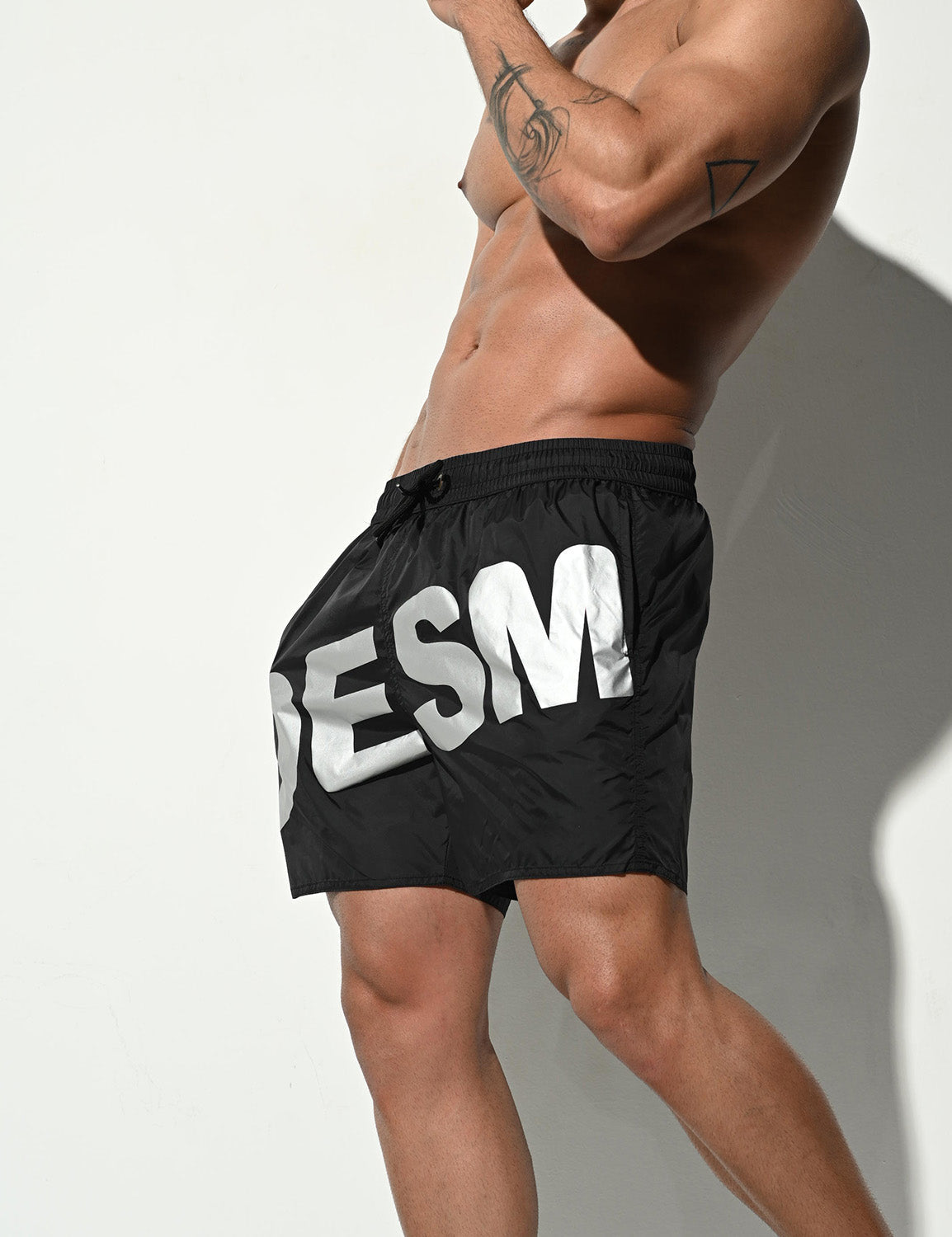 Quick-Dry Big Letters Shorts B3106 | dmunderwear detail image 6