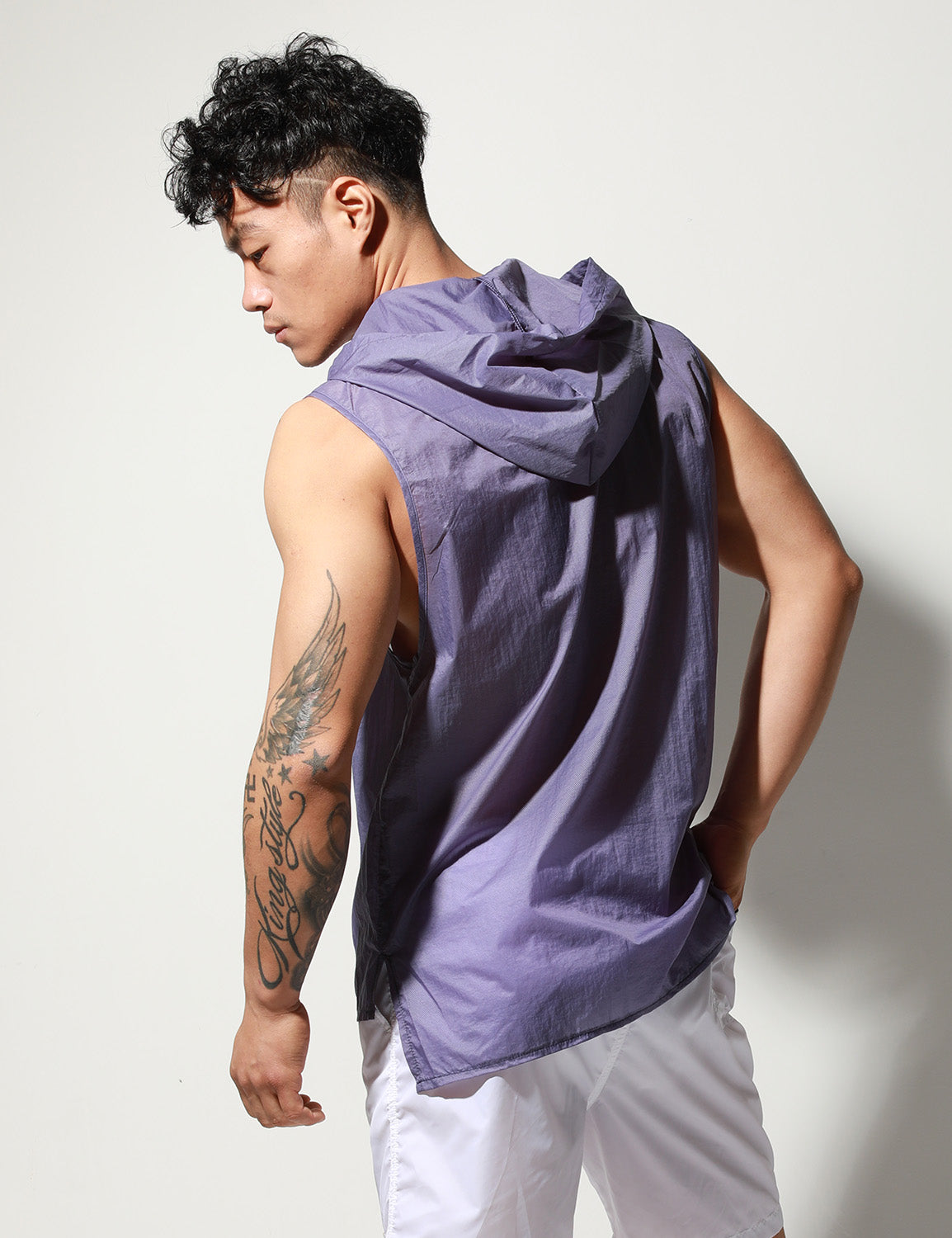 Quick-Dry Sleeveless Hoodie T2003 | dmunderwear detail image 3