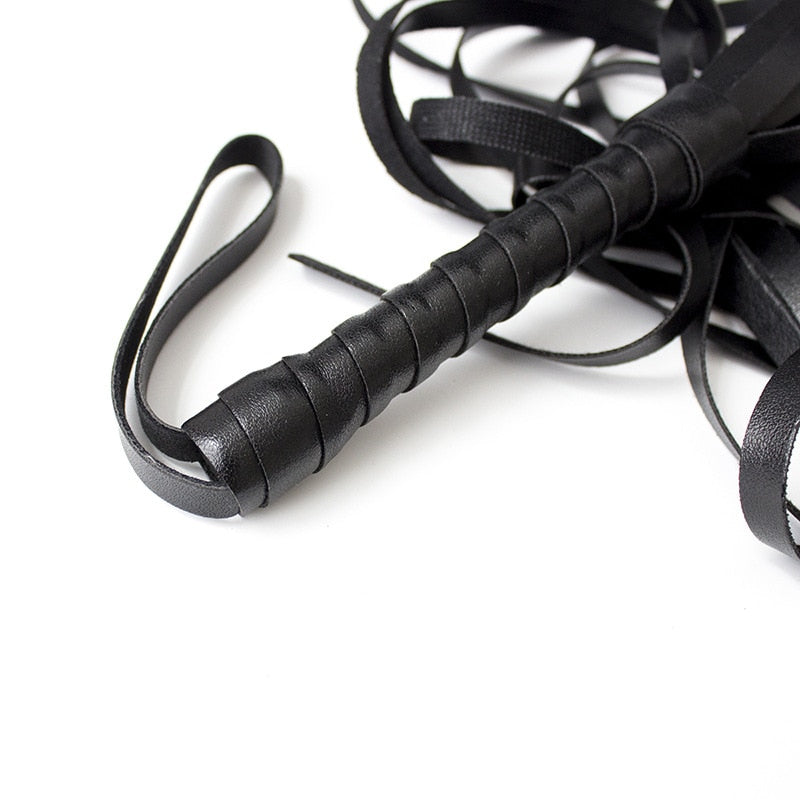 S&M Whip And Handcuffs Set | dmunderwear detail image 11