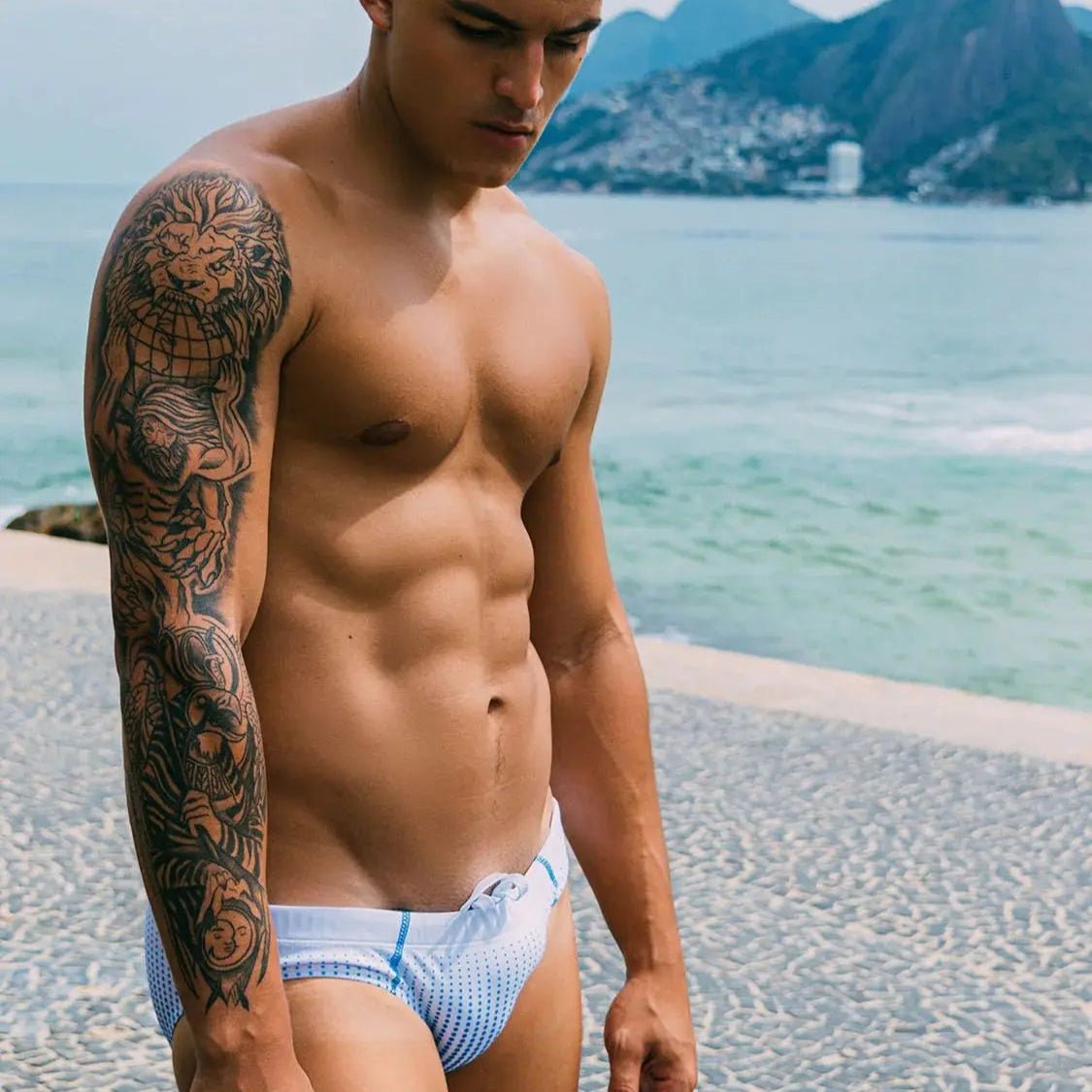 Seobean Gradient Swim Briefs | dmunderwear detail image 2