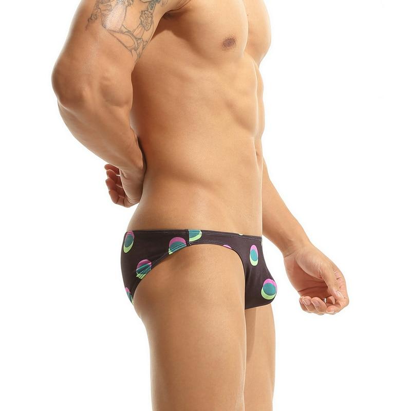Stylin' Bikini Briefs | dmunderwear detail image 7