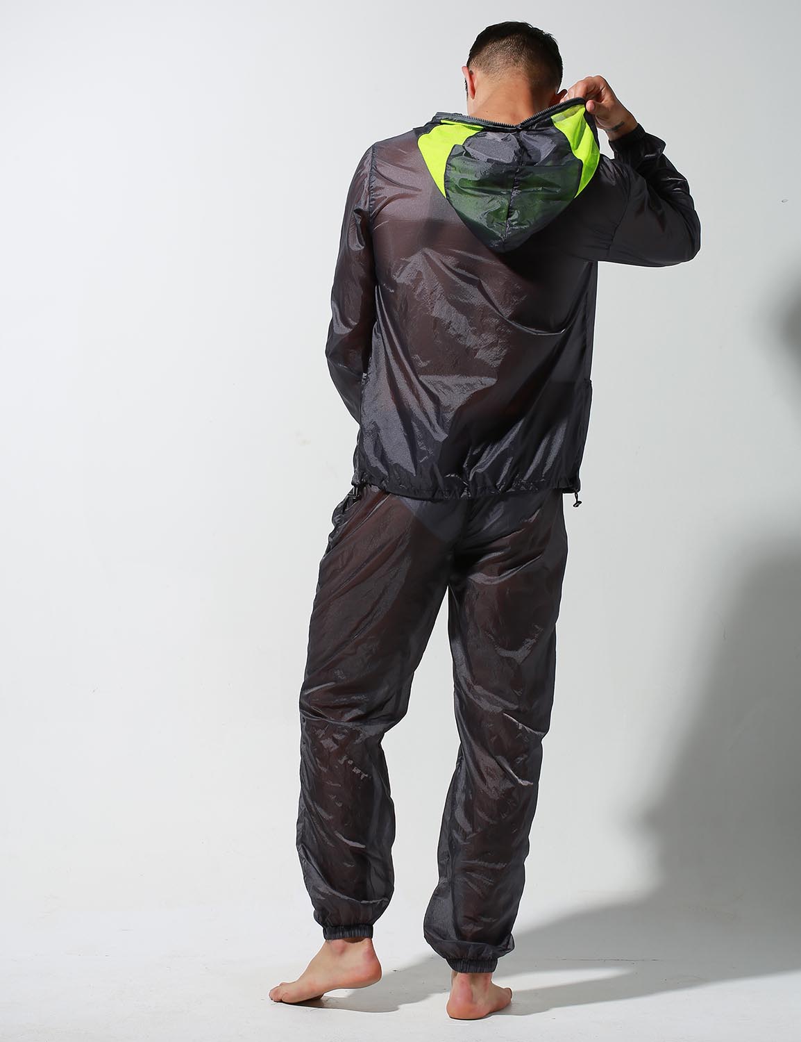 Translucent Quick-Dry Sport Long Sleeve Hooded Jacket S2902 | dmunderwear detail image 2